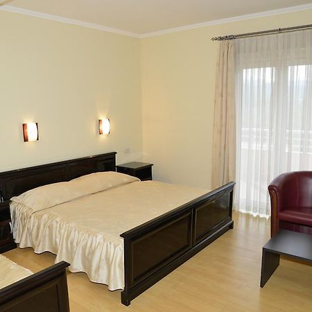 Hotel Venezia אימוטסקי מראה חיצוני תמונה