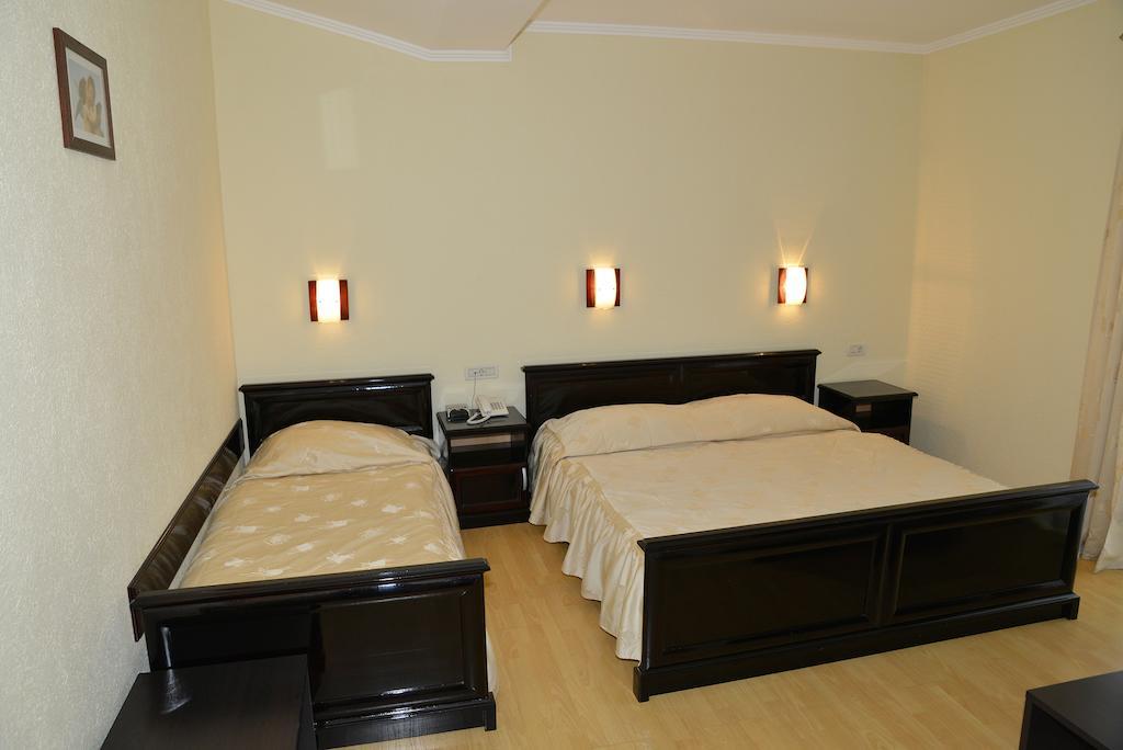 Hotel Venezia אימוטסקי חדר תמונה